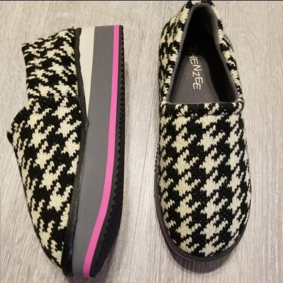 zhenzee Shoes - ZHENZEE platform slipper shoes